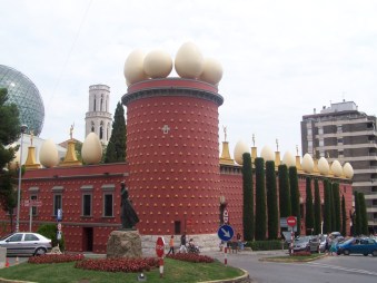 dali-theatre-museum.jpg